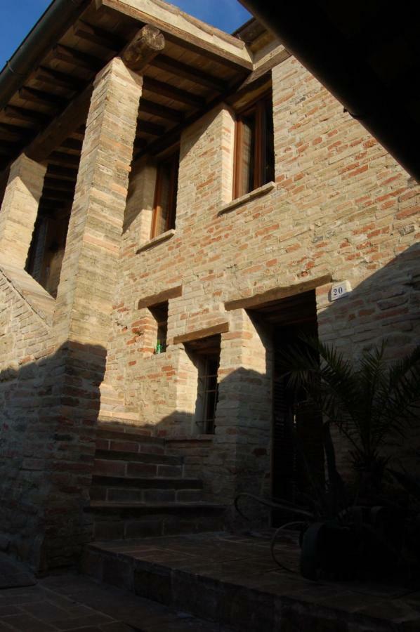 Il Poggio Vila Mombaroccio Exterior foto