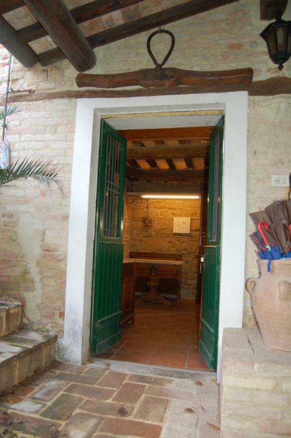 Il Poggio Vila Mombaroccio Exterior foto