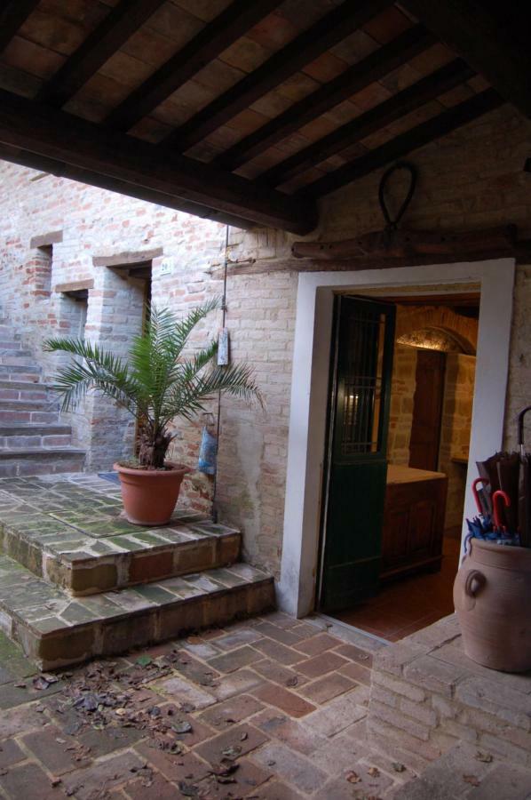 Il Poggio Vila Mombaroccio Exterior foto