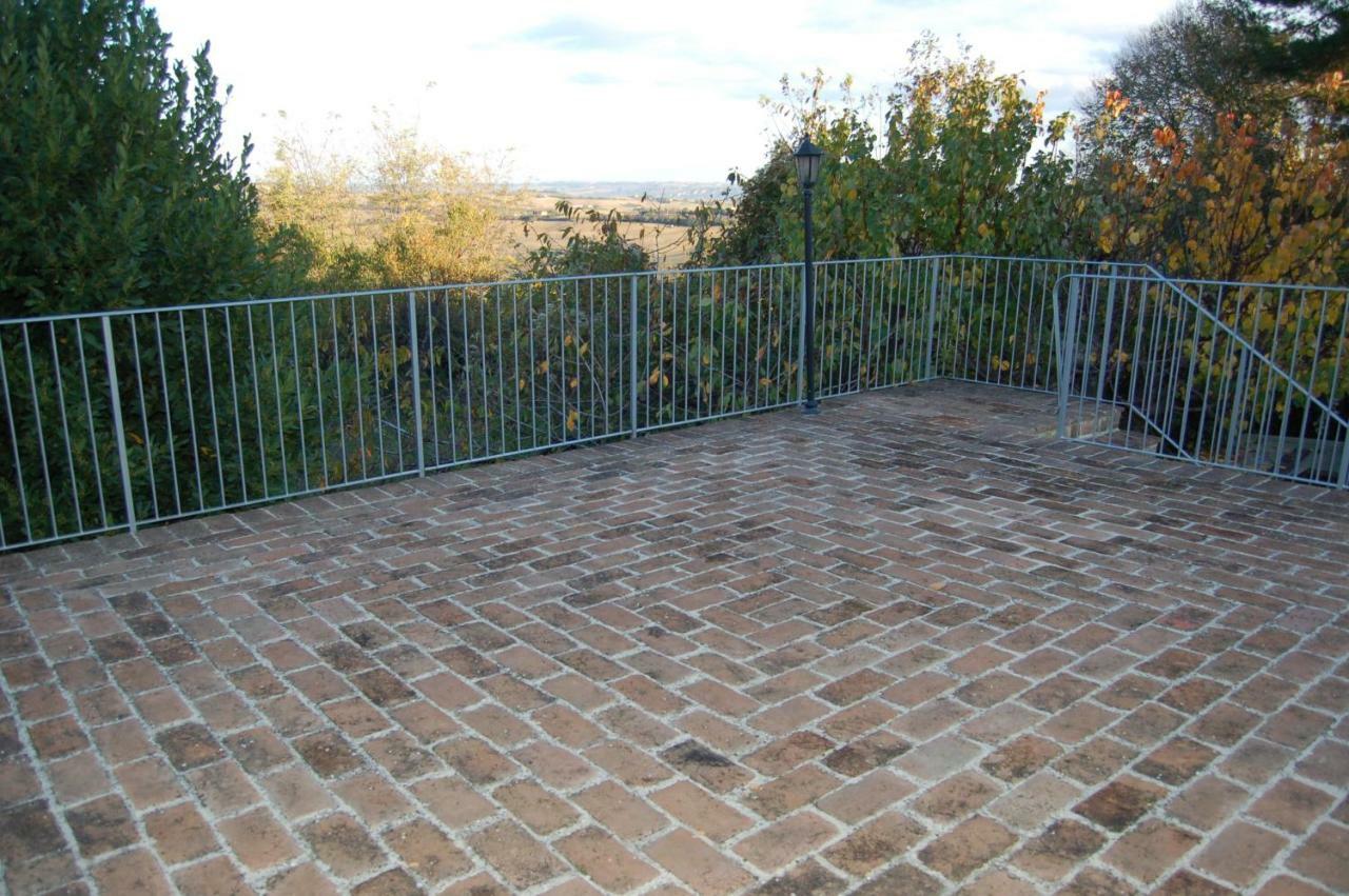 Il Poggio Vila Mombaroccio Exterior foto